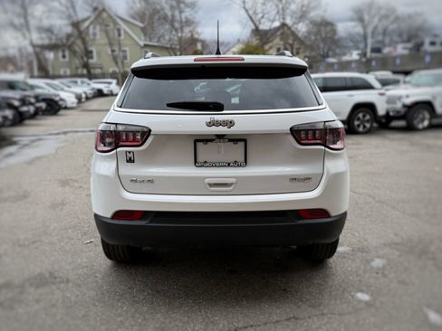 Used 2024 Jeep Compass Latitude image 7