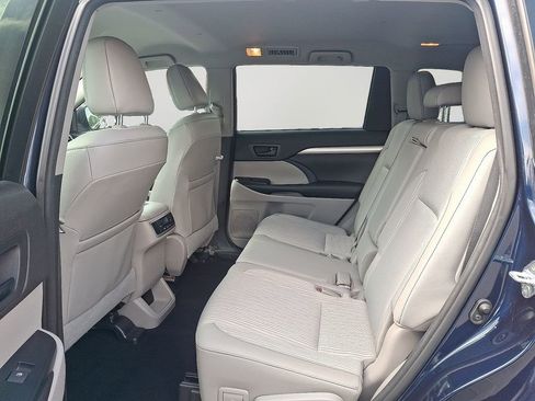 Used 2016 Toyota Highlander Plus image 10