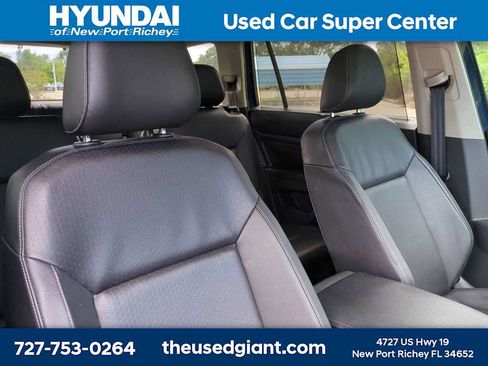 Used 2019 Volkswagen Atlas SEL FWD image 6