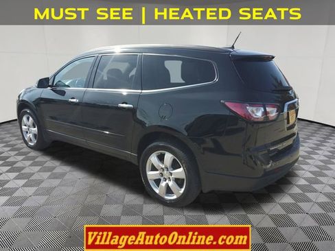 Used 2017 Chevrolet Traverse LT w/ Style and Technology Package image 2