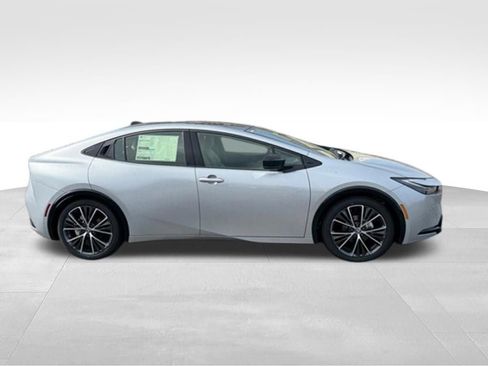 New 2026 Toyota Prius XLE image 6