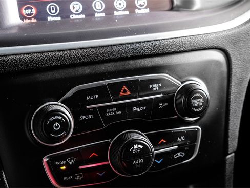 Used 2021 Dodge Charger R/T w/ Blacktop Package image 22