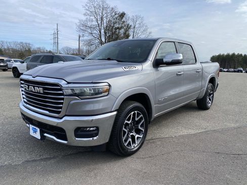 Used 2025 RAM 1500 Laramie image 9