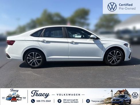 Certified 2026 Volkswagen Jetta Sport FWD image 9