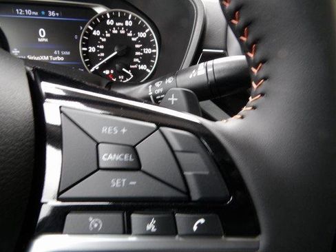 Used 2025 Nissan Altima 2.5 SR w/ SR Premium Package image 31