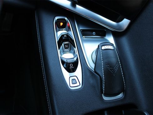 Used 2021 Chevrolet Corvette Stingray image 17