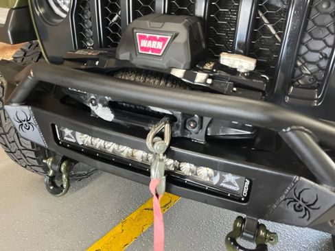 Used 2021 Jeep Gladiator Overland w/ Popular Equipment Package AWD/4WD image 10