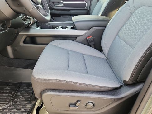 New 2026 RAM 1500 Big Horn AWD/4WD image 11