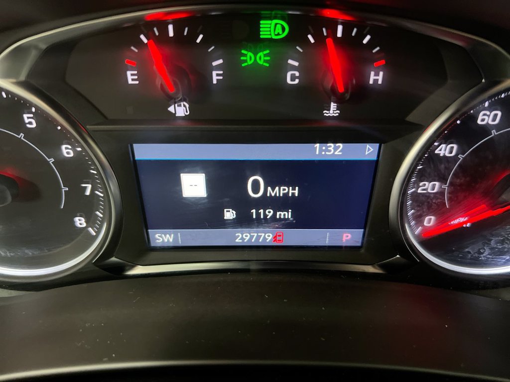 Used 2024 GMC Terrain SLE w/ Driver Convenience Package AWD/4WD image 13