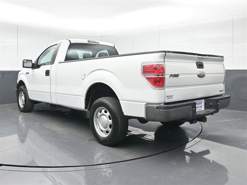 Used 2011 Ford F150 XL w/ Trailer Tow Pkg image 6