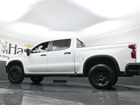 Used 2022 Chevrolet Silverado 1500 ZR2 image 54