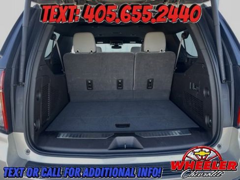Used 2022 Chevrolet Suburban Z71 w/ Luxury Package image 8