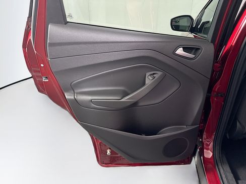 Used 2018 Ford Escape SE w/ SE Sync 3 Package image 24