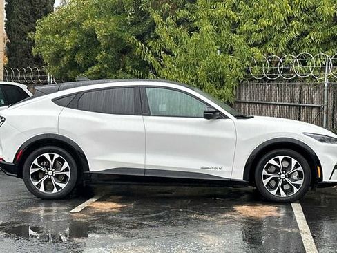 Used 2023 Ford Mustang Mach-E Premium image 7