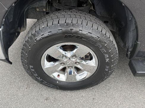 Used 2018 RAM 1500 Classic SLT AWD/4WD image 11
