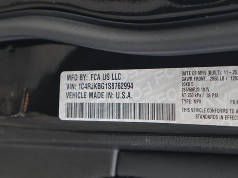 New 2025 Jeep Grand Cherokee L Limited image 29