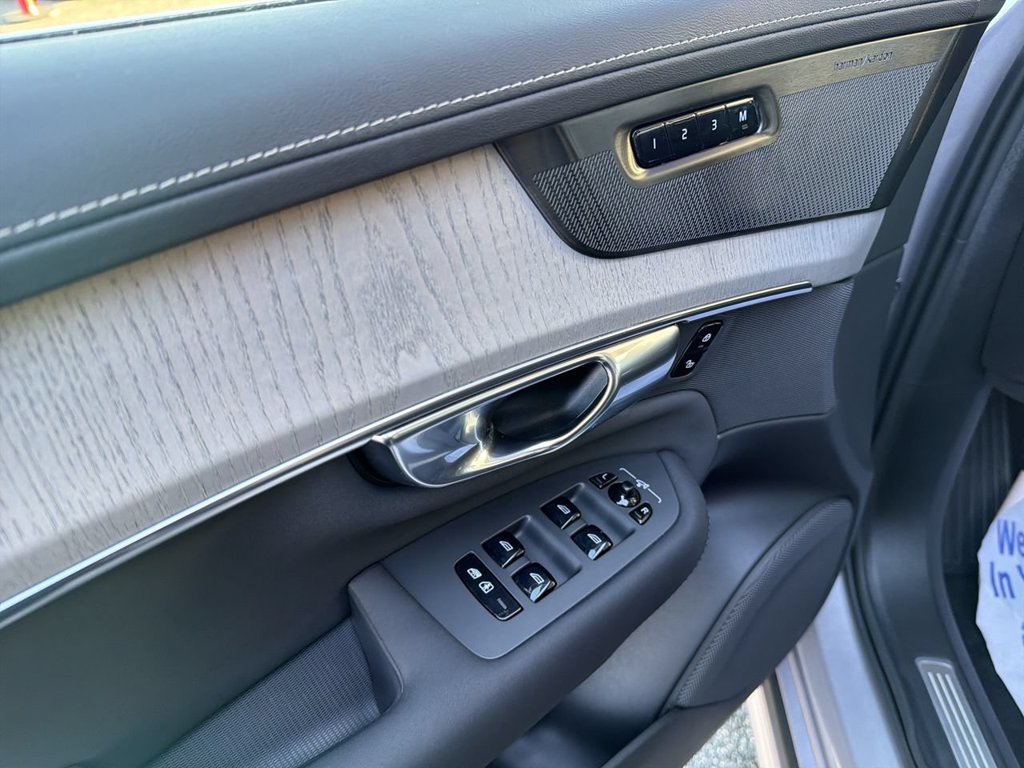 Certified 2026 Volvo XC90 B5 Ultra AWD/4WD image 16
