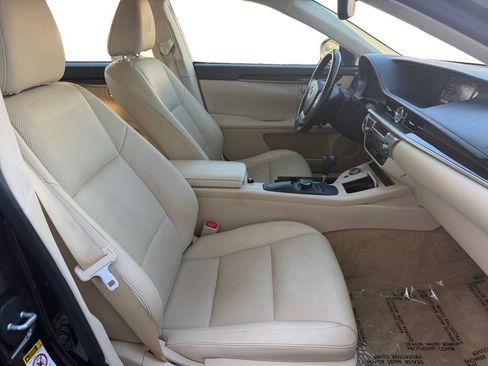 Used 2015 Lexus ES 350 w/ Premium Package image 15