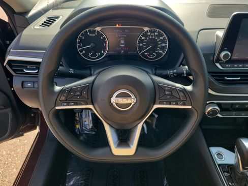 Certified 2024 Nissan Altima 2.5 SV image 25