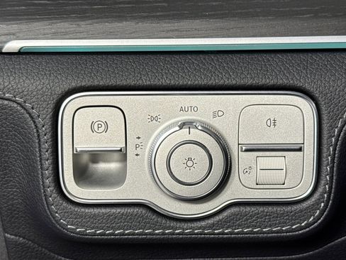 Certified 2023 Mercedes-Benz GLS 450 4MATIC image 18