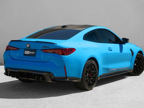 Used 2025 BMW M4 CS AWD/4WD image 3