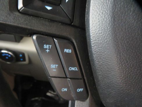 Used 2019 Ford F250 XLT w/ FX4 Off-Road Package AWD/4WD image 31