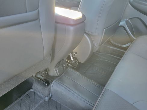 Certified 2023 Chevrolet TrailBlazer RS w/ Sun and Liftgate Package image 34