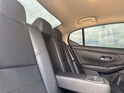 Certified 2025 Nissan Sentra SR w/ SR Premium Package image 35