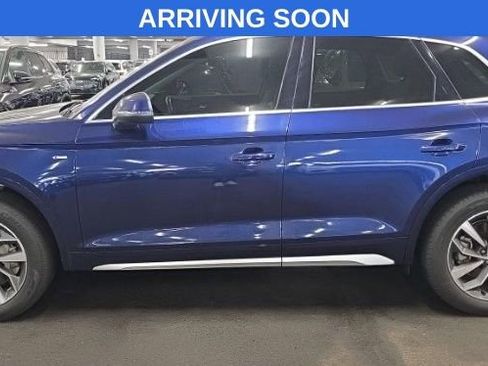 Used 2023 Audi Q5 2.0T Premium w/ Convenience Package image 4