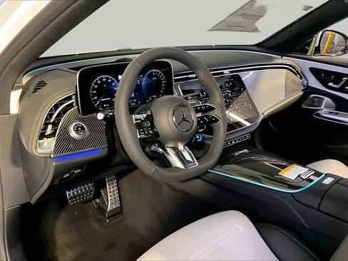 New 2026 Mercedes-Benz E 53 AMG 4MATIC Sedan image 9
