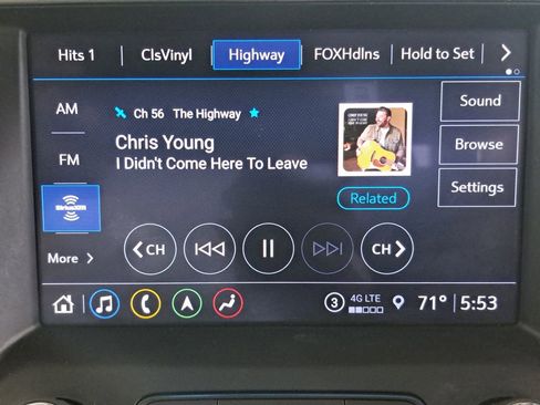 Used 2022 GMC Acadia SLT w/ Elevation Edition image 24