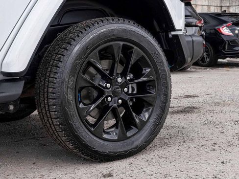 Used 2023 Jeep Wrangler Unlimited Sahara w/ Cold Weather Group image 8