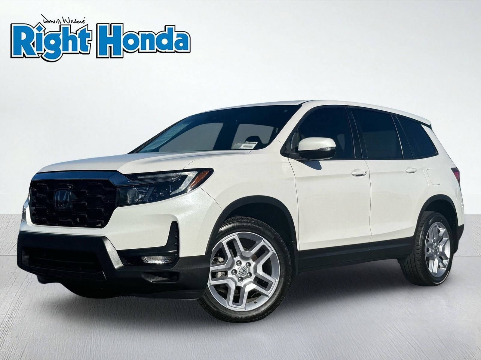 Used 2024 Honda Passport EX-L image 2