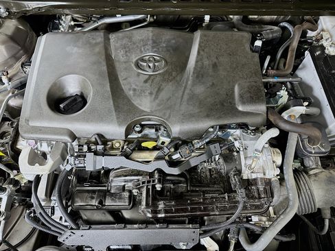 Used 2023 Toyota Camry SE FWD image 31