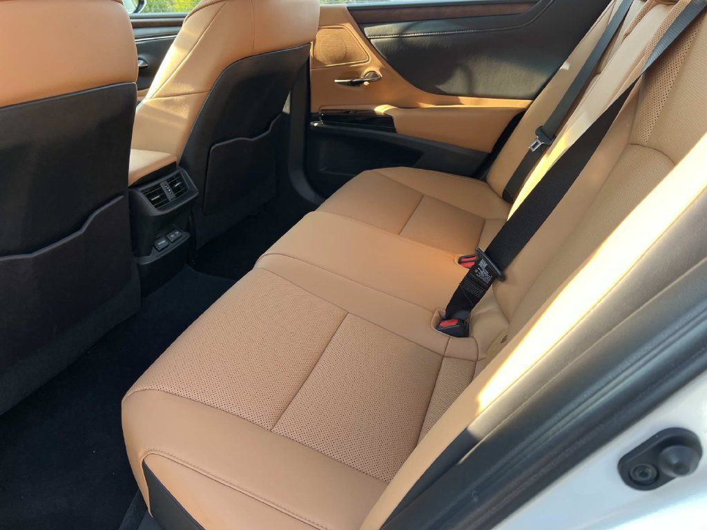 Used 2023 Lexus ES 350 w/ Premium Package FWD image 21