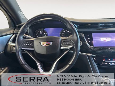 Used 2020 Cadillac XT6 Premium Luxury image 10