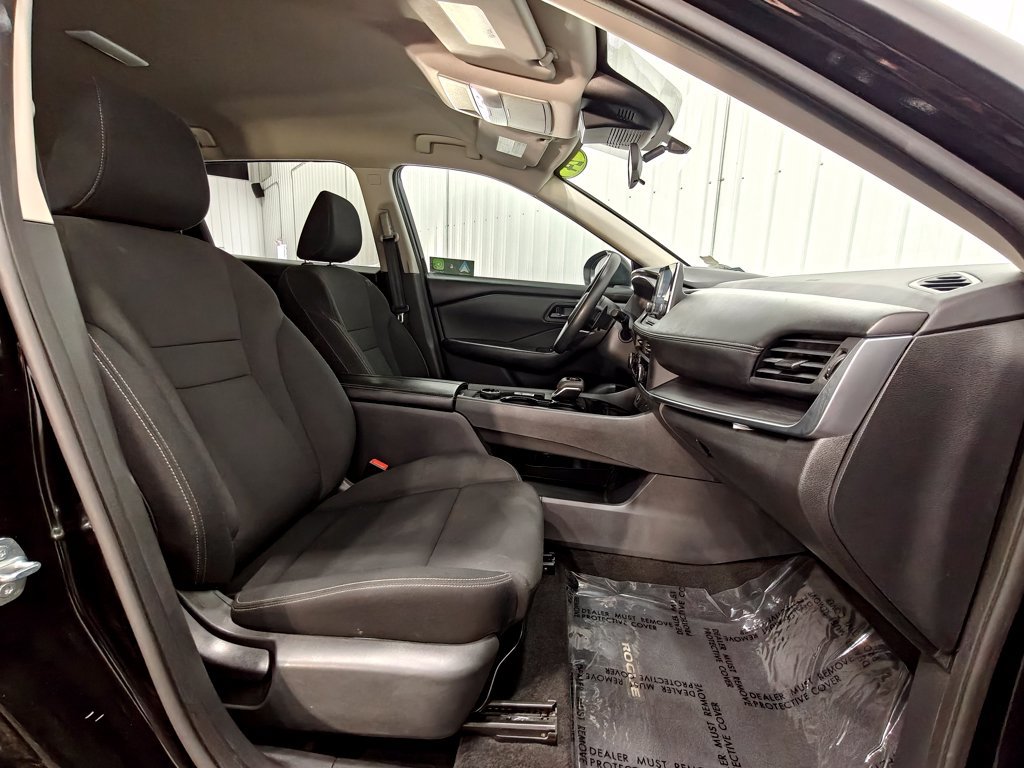 Used 2024 Nissan Rogue S AWD/4WD image 22