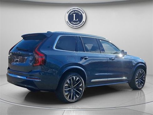 New 2026 Volvo XC90 B6 Plus w/ Protection Package Premier image 4