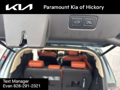 Used 2025 Kia Carnival SX Prestige image 11