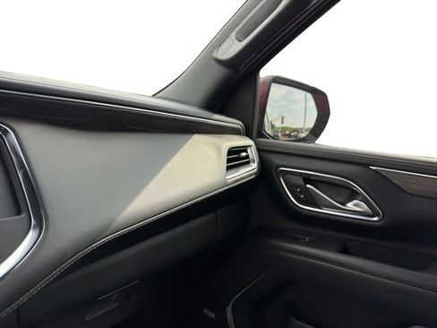 Used 2022 Chevrolet Tahoe LT AWD/4WD image 24