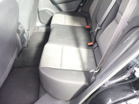 Used 2024 Nissan Rogue SV AWD/4WD image 43