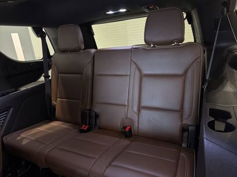 Certified 2021 Chevrolet Tahoe High Country w/ Premium Package image 17