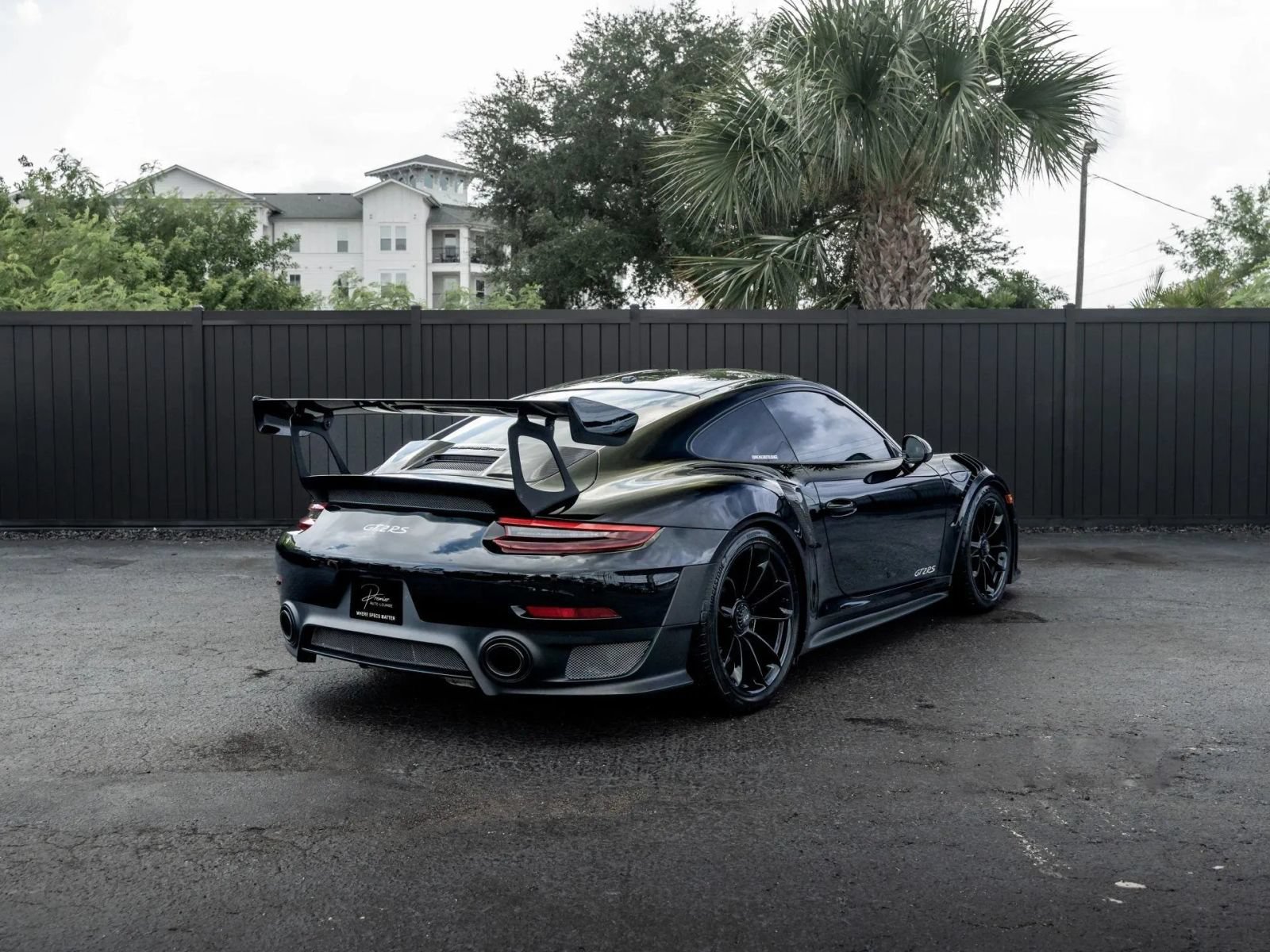 Used 2018 Porsche 911 GT2 RS RWD image 3