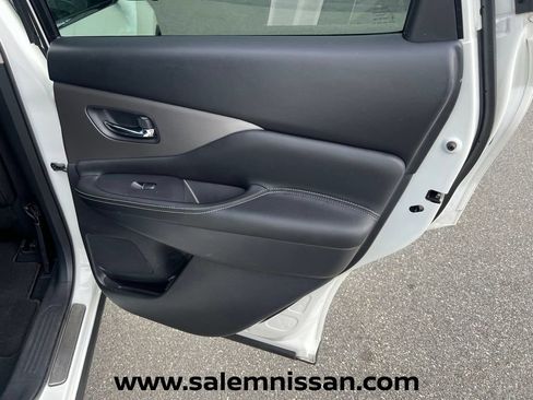 Used 2022 Nissan Murano SL w/ SL Moonroof Package AWD/4WD image 24