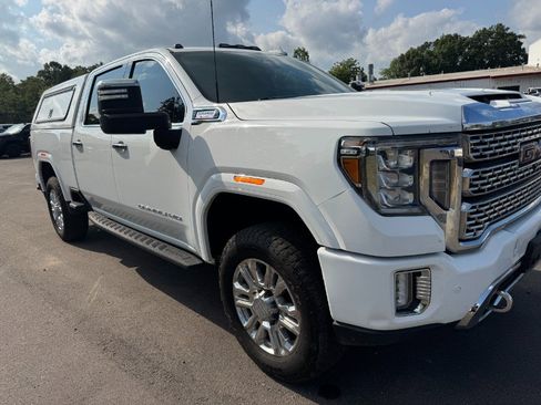 Used 2022 GMC Sierra 3500 Denali w/ Denali Ultimate Package AWD/4WD image 12