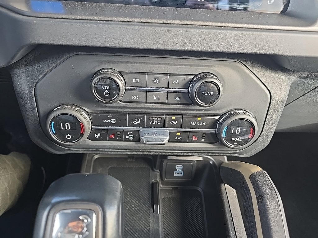 Used 2025 Ford Bronco Badlands w/ Sasquatch Package AWD/4WD image 19