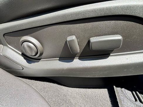 Used 2015 Buick Enclave Leather AWD/4WD image 32