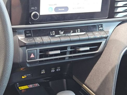 Used 2025 Toyota Camry LE FWD image 20