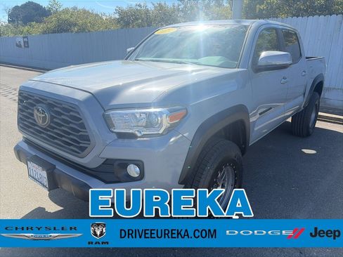 Used 2021 Toyota Tacoma TRD Off-Road w/ TRD Premium Off Road Package AWD/4WD image 1