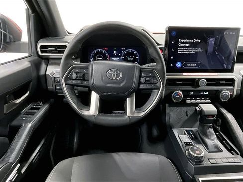 Used 2025 Toyota Tacoma TRD Sport AWD/4WD image 6